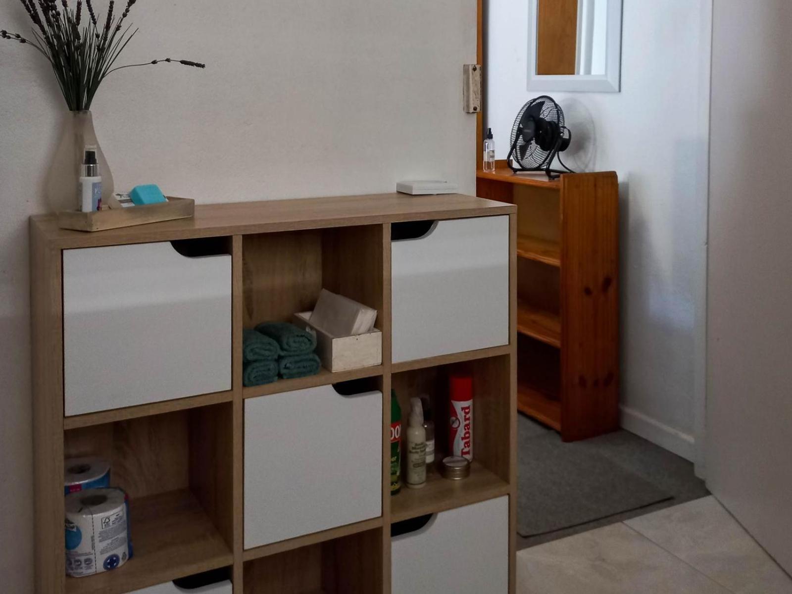 18 On Mark Willowmore Habitación foto